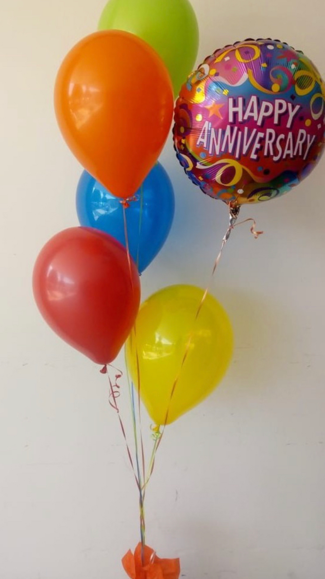 Arreglo de globos "Happy Anniversary"