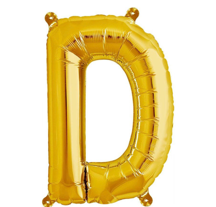 Letra de globo metálica color dorado