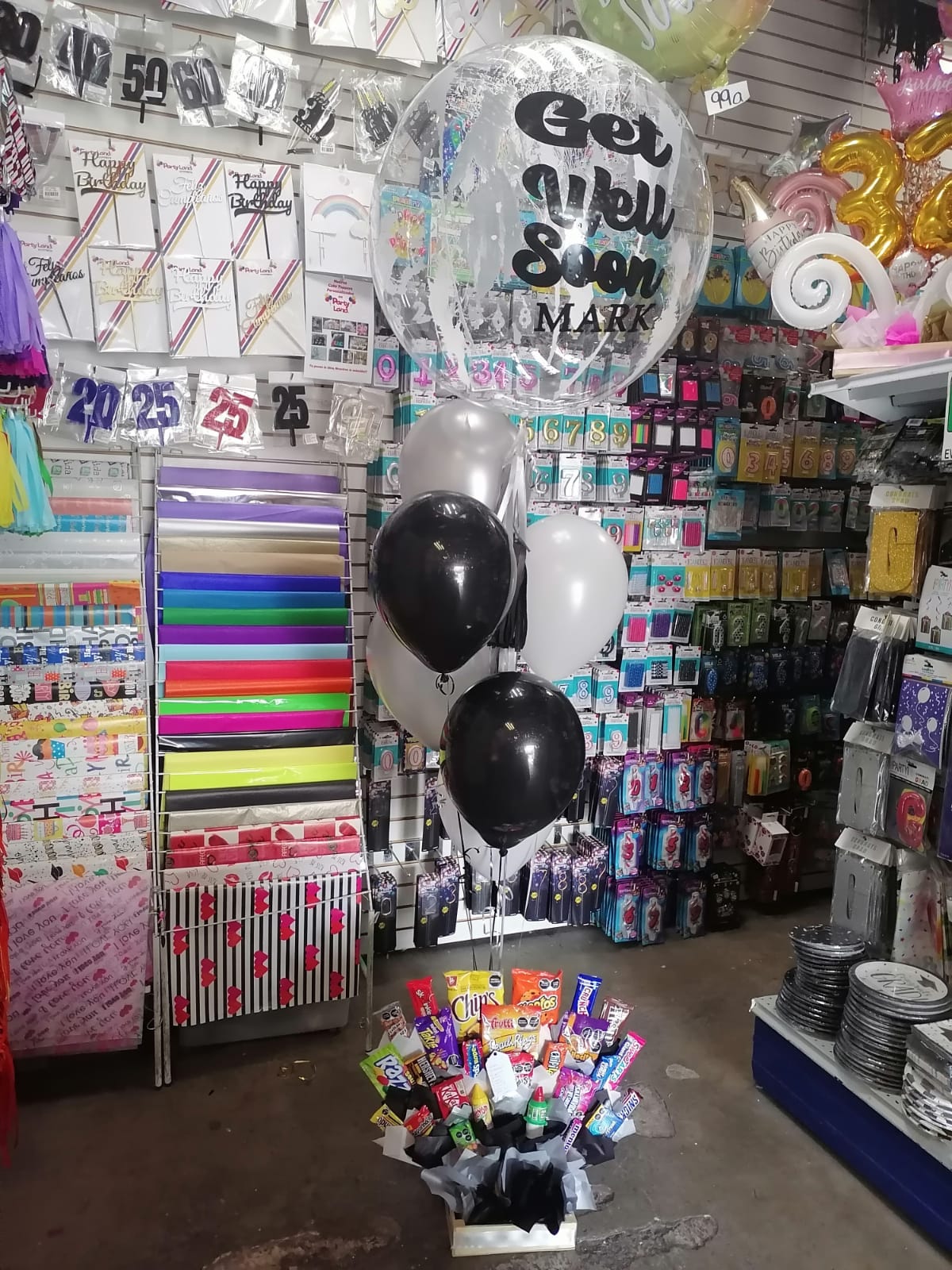 Arreglo globo y dulces get well