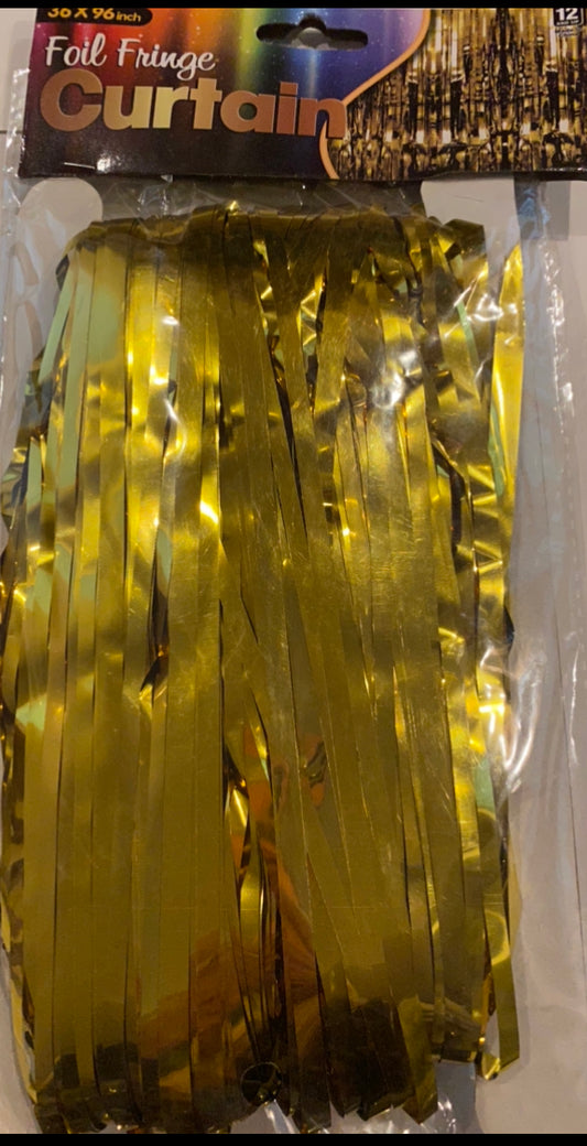 Cortina metálica dorada